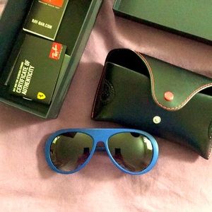 BNWT Ray-Ban Blue Navy Shield Aviators!